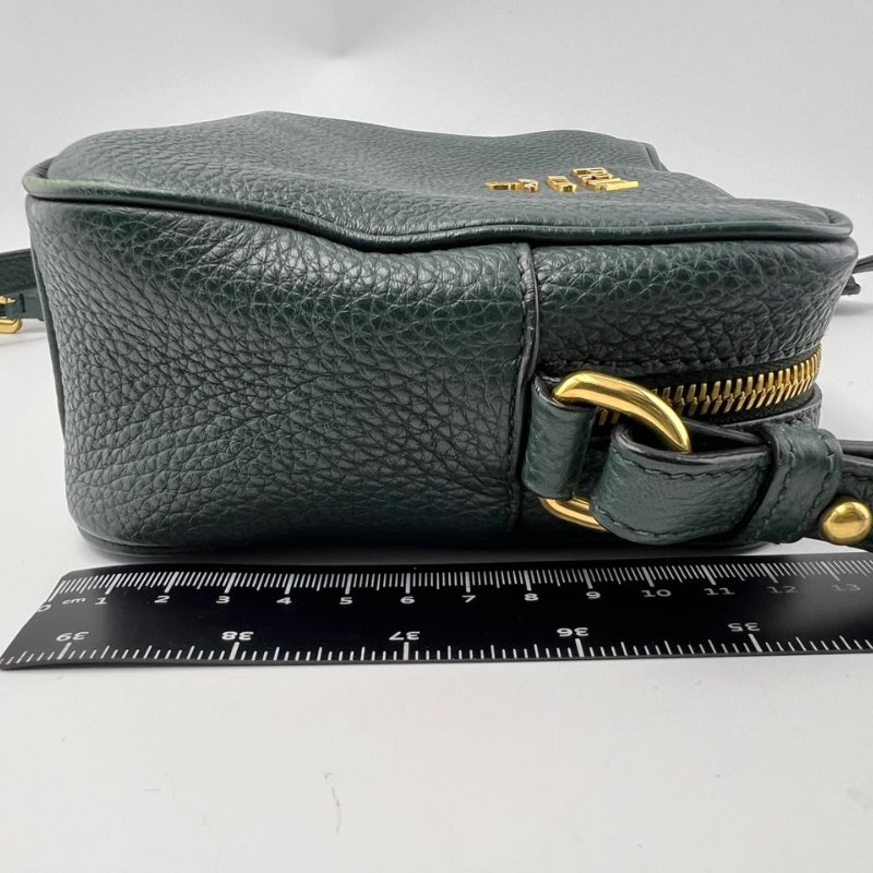 Prada 粒面小牛皮相機包-2