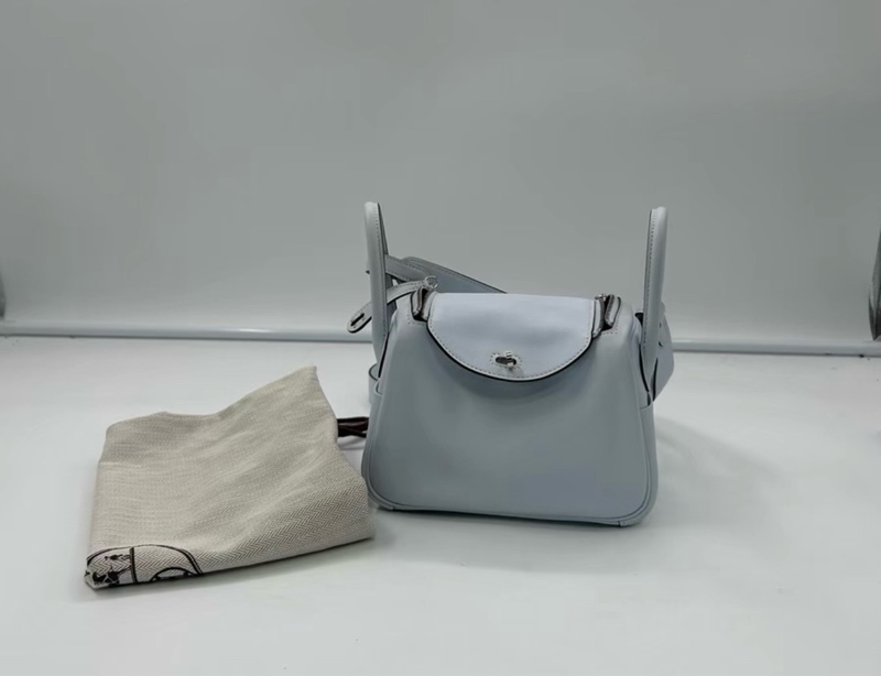 Hermes 愛馬仕 s皮 銀扣 mini Lindy 聖杯藍，z刻-1