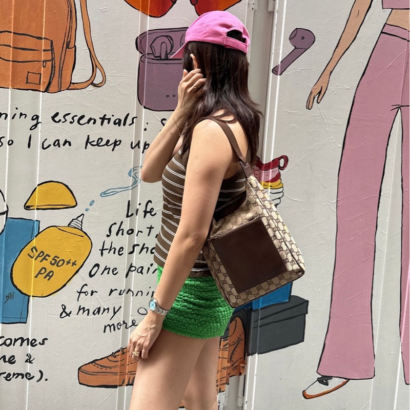 古馳 gucci 老花 腋下包 肩背包 GG Monogram 緹花帆布 Hobo半月包 牛角包 單肩腋下包-1