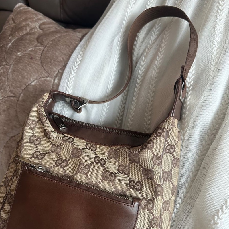 古馳 gucci 老花 腋下包 肩背包 GG Monogram 緹花帆布 Hobo半月包 牛角包 單肩腋下包-5