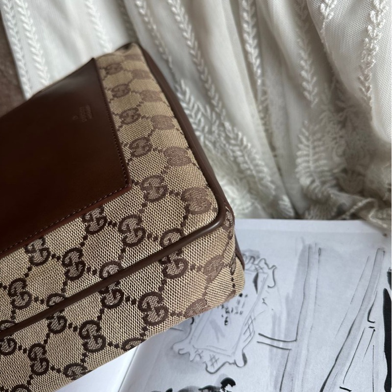 古馳 gucci 老花 腋下包 肩背包 GG Monogram 緹花帆布 Hobo半月包 牛角包 單肩腋下包-8
