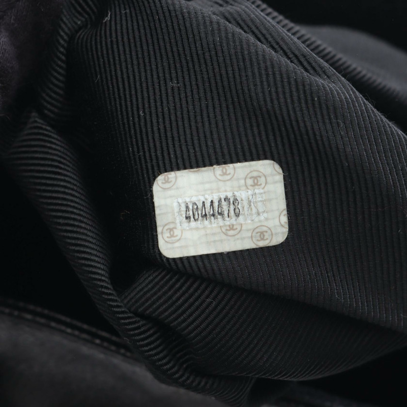 香奈兒 (CHANEL) 三重 COCO 標誌鏈雙肩包，黑色小牛皮，二手女士款，CC 標誌-4