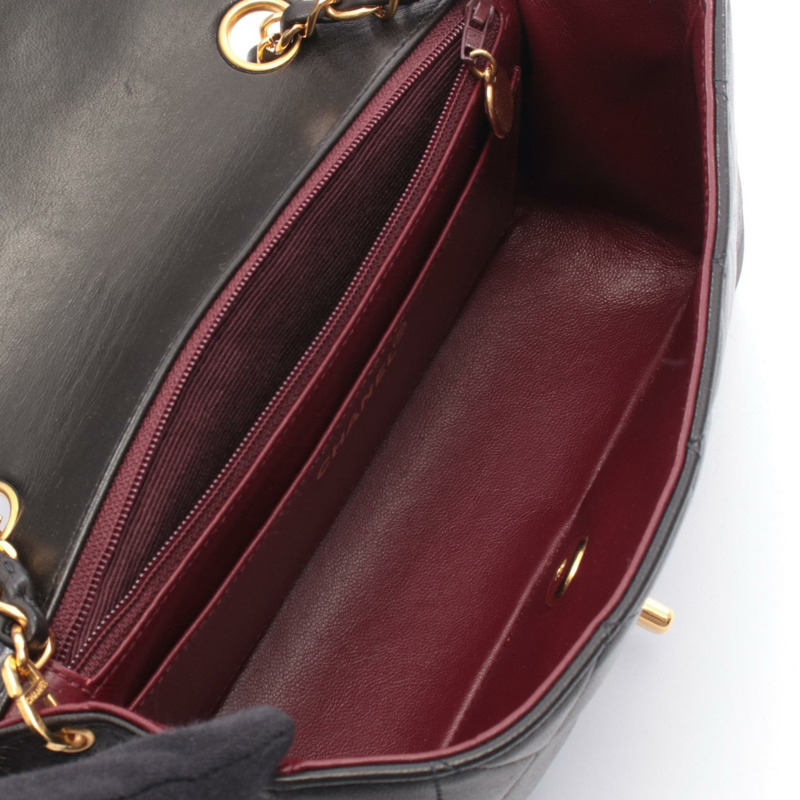 香奈兒 (CHANEL) 絎縫 Diana 翻蓋鏈條肩背斜挎包，羊皮材質，黑色，二手，金色五金-2