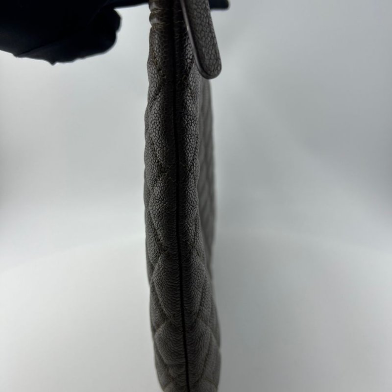 Chanel Le Boy 系列菱格荔枝紋手拿包-4