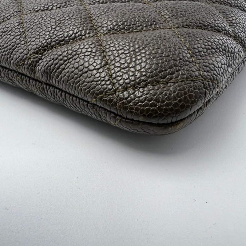 Chanel Le Boy 系列菱格荔枝紋手拿包-13