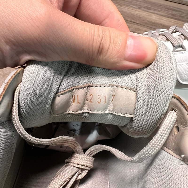 Louis Vuitton路易威登 trainer 灰白 灰色   41碼-7