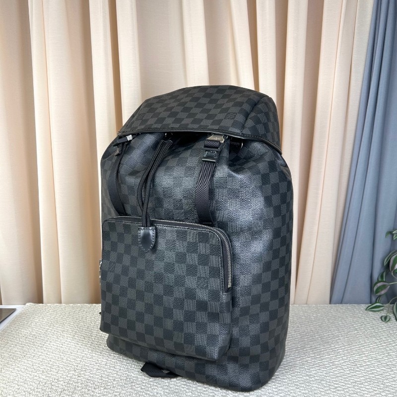 LV路易威登Zack系列黑色棋盤格雙肩包 銀色五金 抽繩設計 容量超大 好看百搭 日常旅遊 出差實用款-3