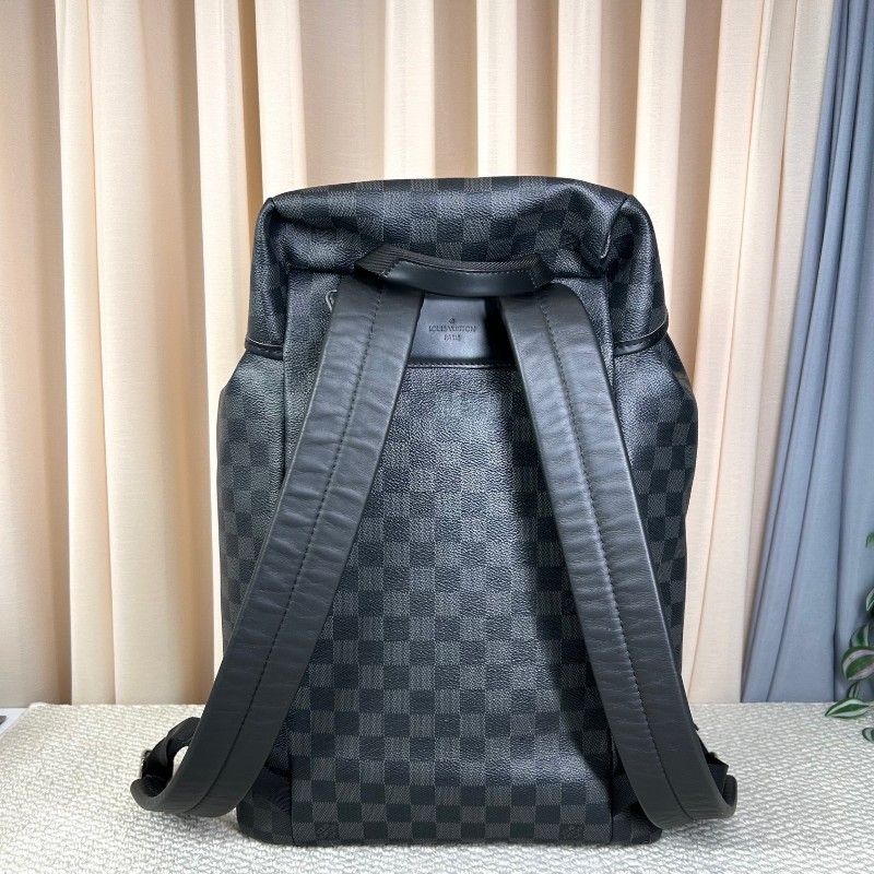 LV路易威登Zack系列黑色棋盤格雙肩包 銀色五金 抽繩設計 容量超大 好看百搭 日常旅遊 出差實用款-6