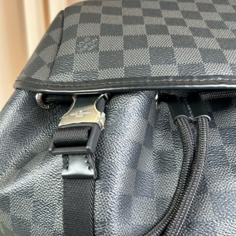 LV路易威登Zack系列黑色棋盤格雙肩包 銀色五金 抽繩設計 容量超大 好看百搭 日常旅遊 出差實用款-11