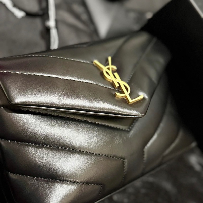 極新YSL Lou Lou黑金方胖子-7