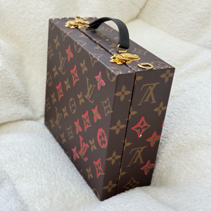 (情人節限定款💝）Lv愛心硬箱信封子母手提單肩斜背包 專櫃二十幾萬-4