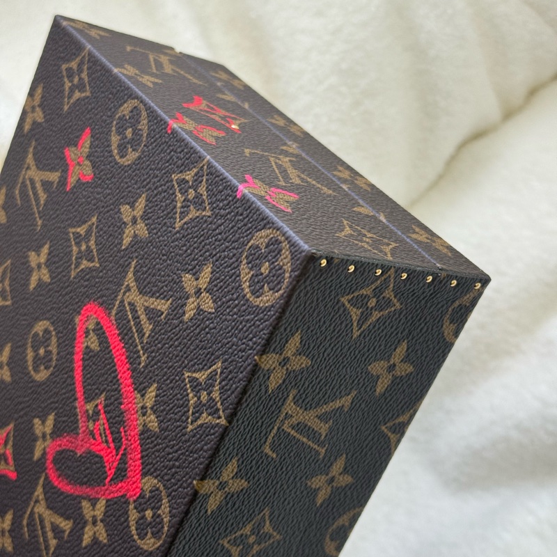 (情人節限定款💝）Lv愛心硬箱信封子母手提單肩斜背包 專櫃二十幾萬-9