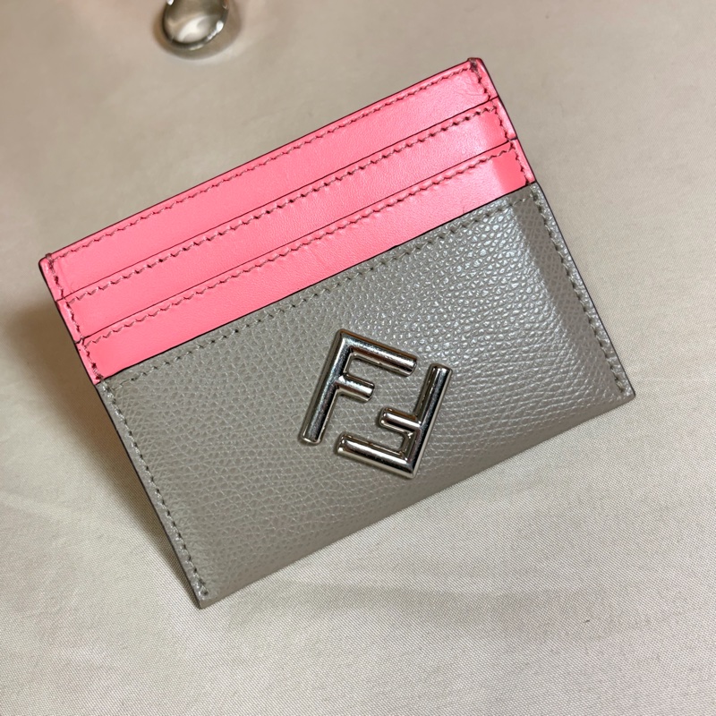✨近新閒置 fendi 芬迪 大logo拼色7卡卡夾-0