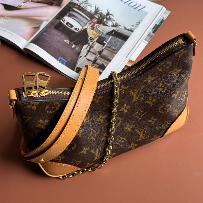 ::Louis Vuitton::LV M45832 Boulogne PM Monogram 牛皮飾邊牛角包 肩背包 鏈包-0