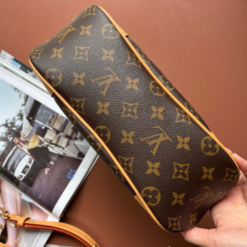 ::Louis Vuitton::LV M45832 Boulogne PM Monogram 牛皮飾邊牛角包 肩背包 鏈包-2