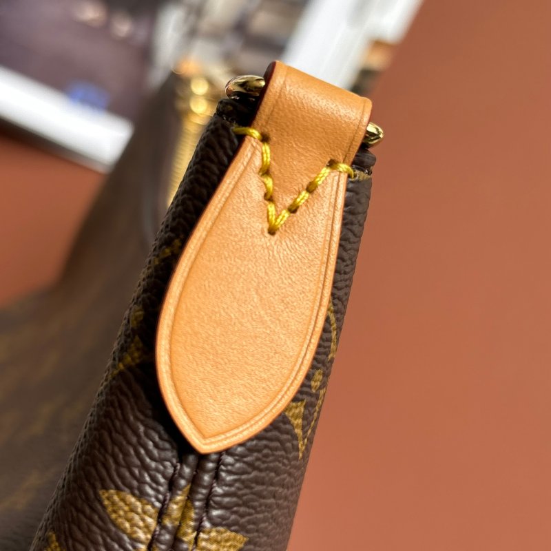 ::Louis Vuitton::LV M45832 Boulogne PM Monogram 牛皮飾邊牛角包 肩背包 鏈包-11