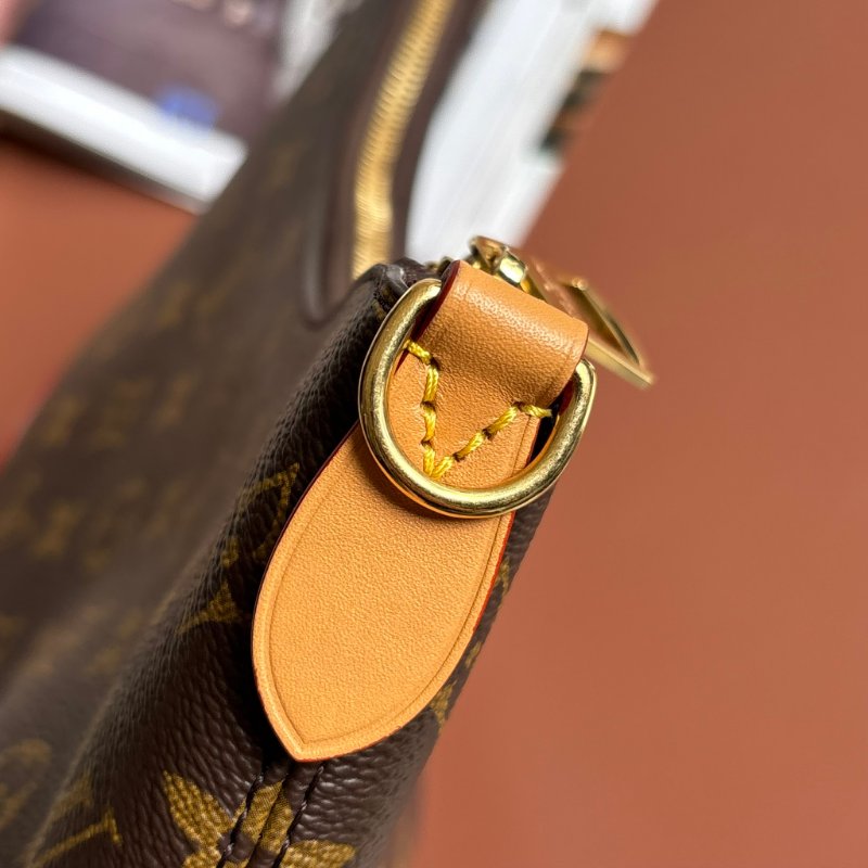 ::Louis Vuitton::LV M45832 Boulogne PM Monogram 牛皮飾邊牛角包 肩背包 鏈包-13