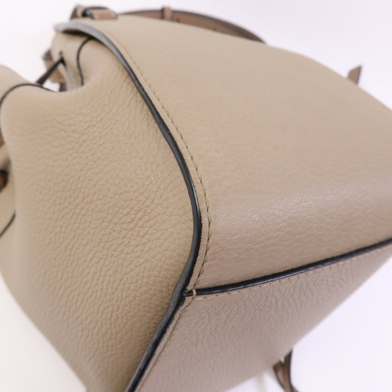 LOEWE 牛皮皮革Hammock Mini金扣手挽肩背兩用袋-10