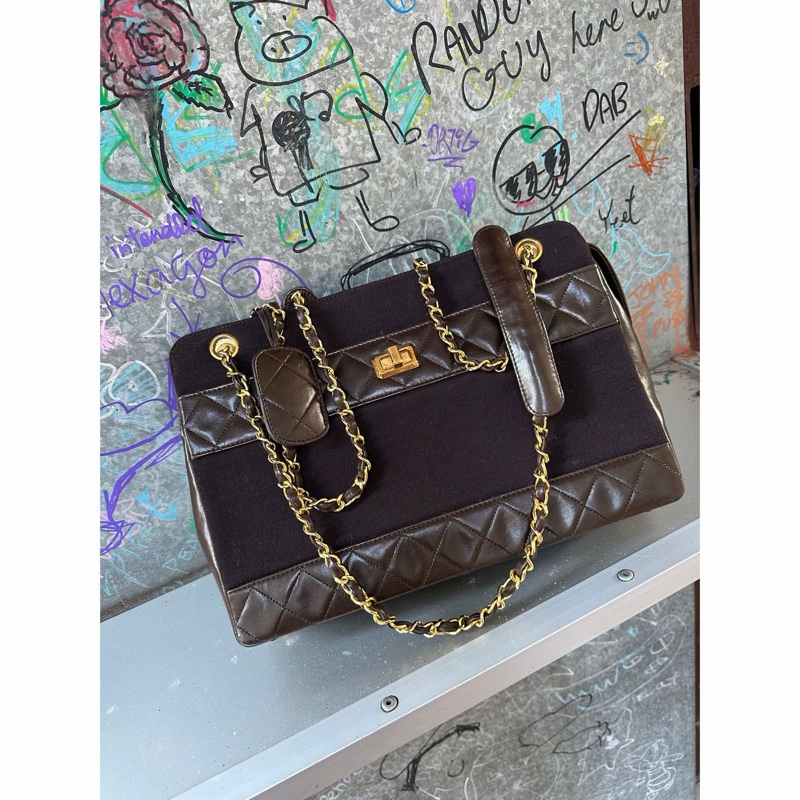 香奈兒 包 鏈條包 斜挎包 斜背包 側背包 手提包 深咖啡色 帆布 復古包 皮革包 包包 皮革包  二手包 中古包 二手  復古 古董包 稀有小極品 Vintage Chanel 2.55  crossbody bag 轉扣深棕皮革帆布鍊帶包-0