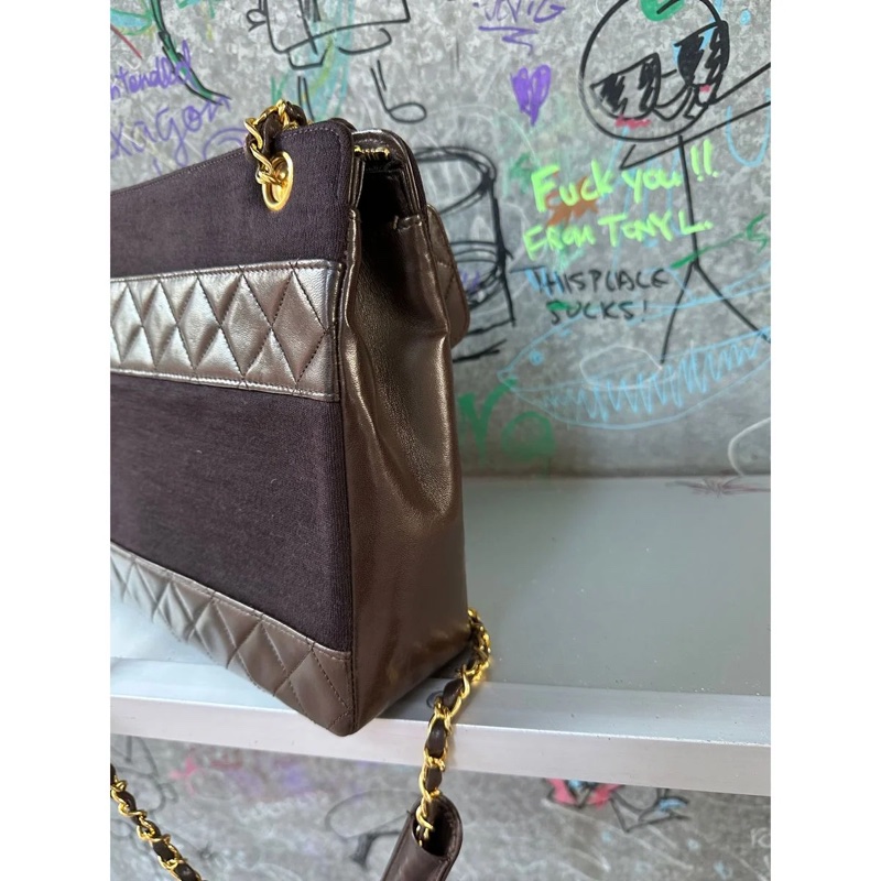 香奈兒 包 鏈條包 斜挎包 斜背包 側背包 手提包 深咖啡色 帆布 復古包 皮革包 包包 皮革包  二手包 中古包 二手  復古 古董包 稀有小極品 Vintage Chanel 2.55  crossbody bag 轉扣深棕皮革帆布鍊帶包-11