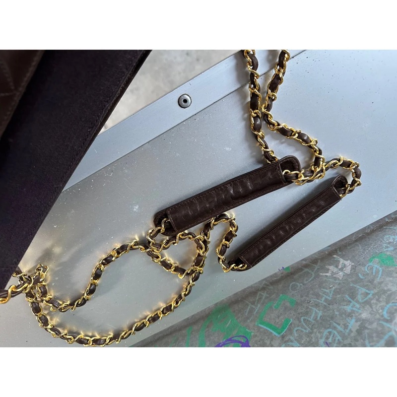 香奈兒 包 鏈條包 斜挎包 斜背包 側背包 手提包 深咖啡色 帆布 復古包 皮革包 包包 皮革包  二手包 中古包 二手  復古 古董包 稀有小極品 Vintage Chanel 2.55  crossbody bag 轉扣深棕皮革帆布鍊帶包-15