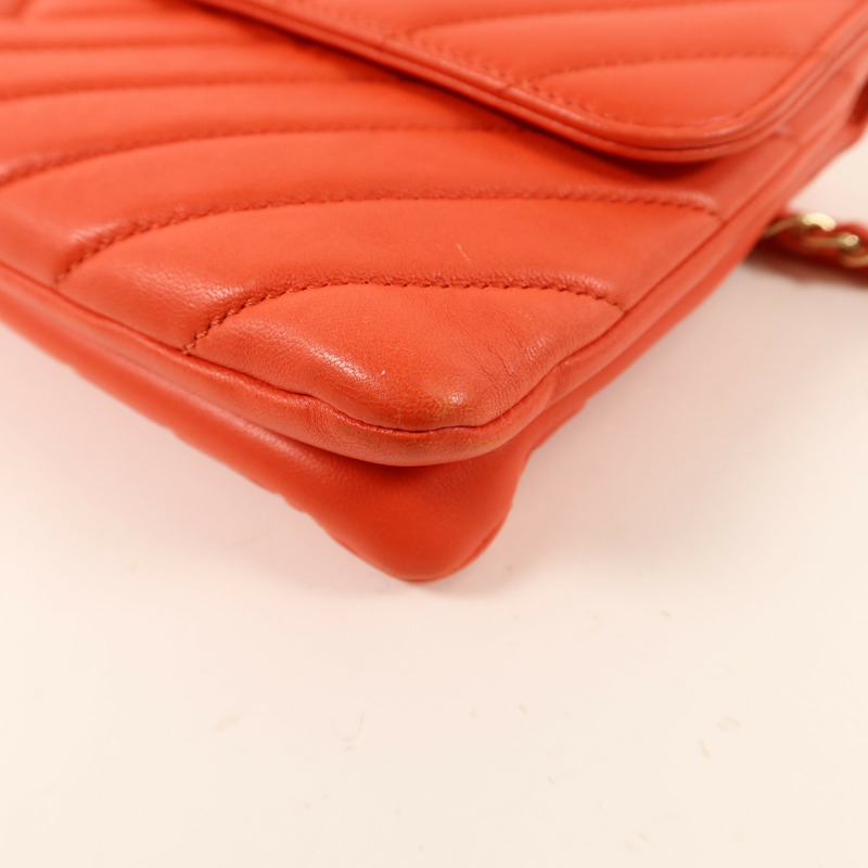 CHANEL 羊皮皮革Trendy CC Chevron Wallet On Chain金扣鏈帶肩背袋-13