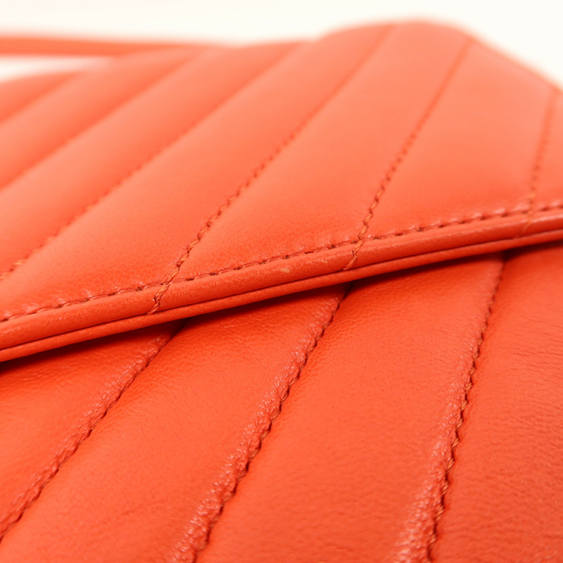 CHANEL 羊皮皮革Trendy CC Chevron Wallet On Chain金扣鏈帶肩背袋-20