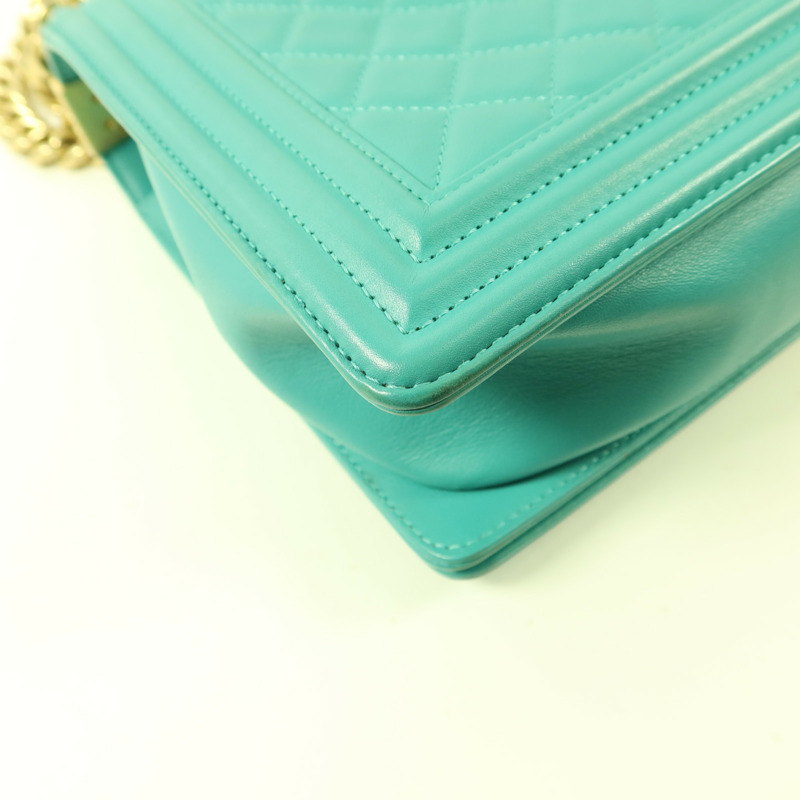 CHANEL 羊皮皮革Boy 28金扣鏈帶肩背袋-15