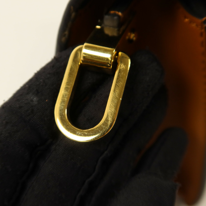 LOUIS VUITTON Monogram Reverse Mini Dauphine金扣肩背袋-10