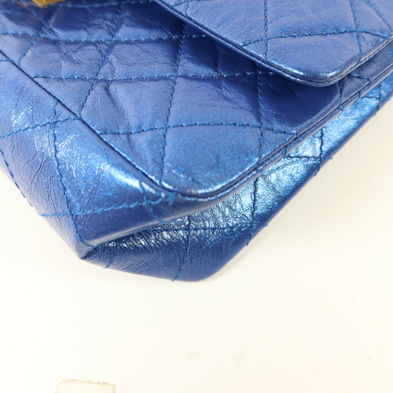 CHANEL 牛皮皮革2.55 Large Reissue金扣鏈帶肩背袋-14