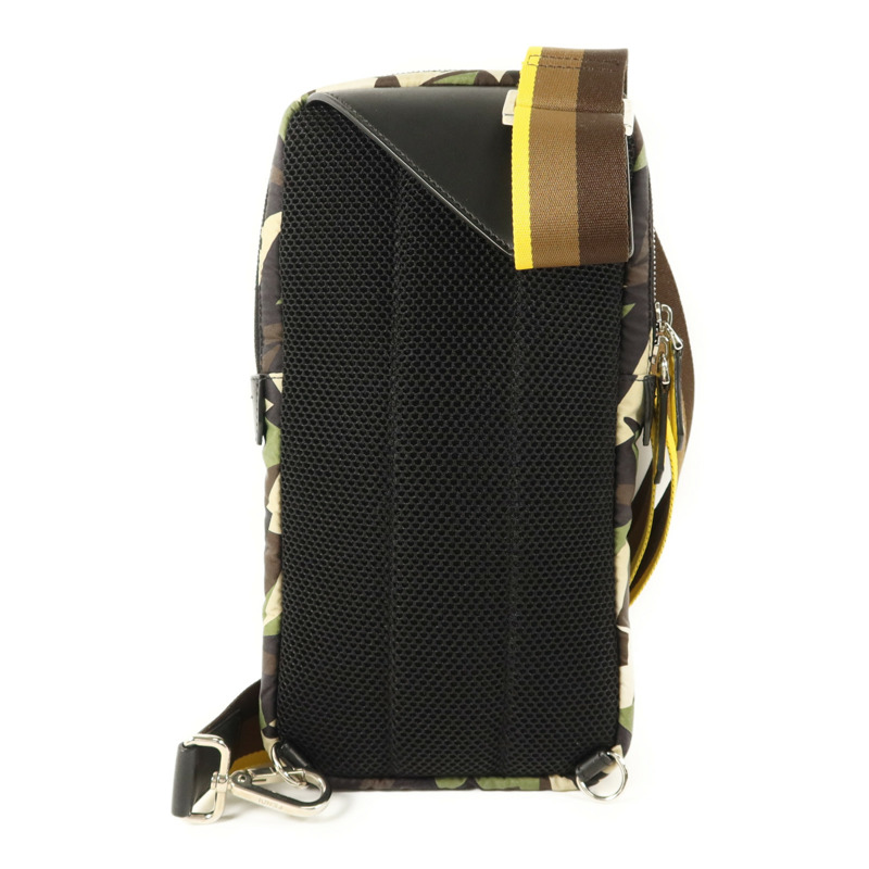 FENDI 尼龍Shoulder Bag銀扣肩背袋-1