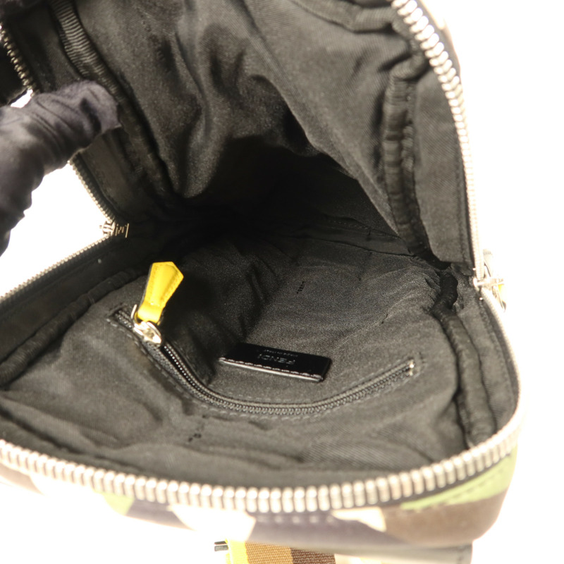 FENDI 尼龍Shoulder Bag銀扣肩背袋-4