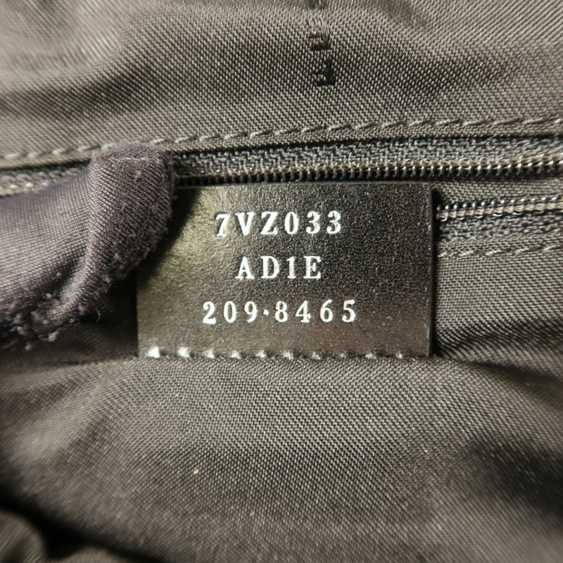 FENDI 尼龍Shoulder Bag銀扣肩背袋-6