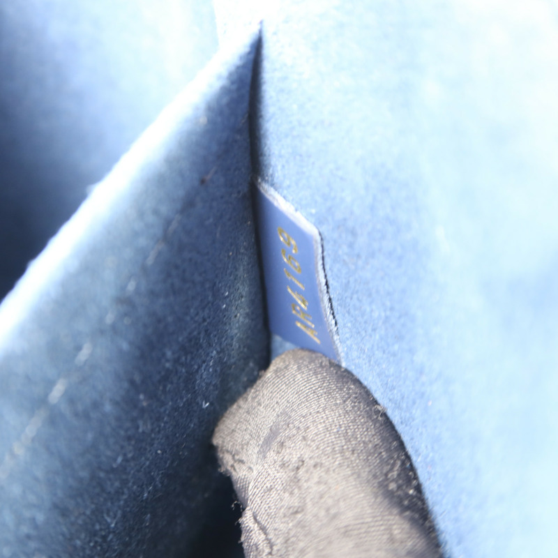 LOUIS VUITTON Epi Twist MM金扣鏈帶肩背袋-6