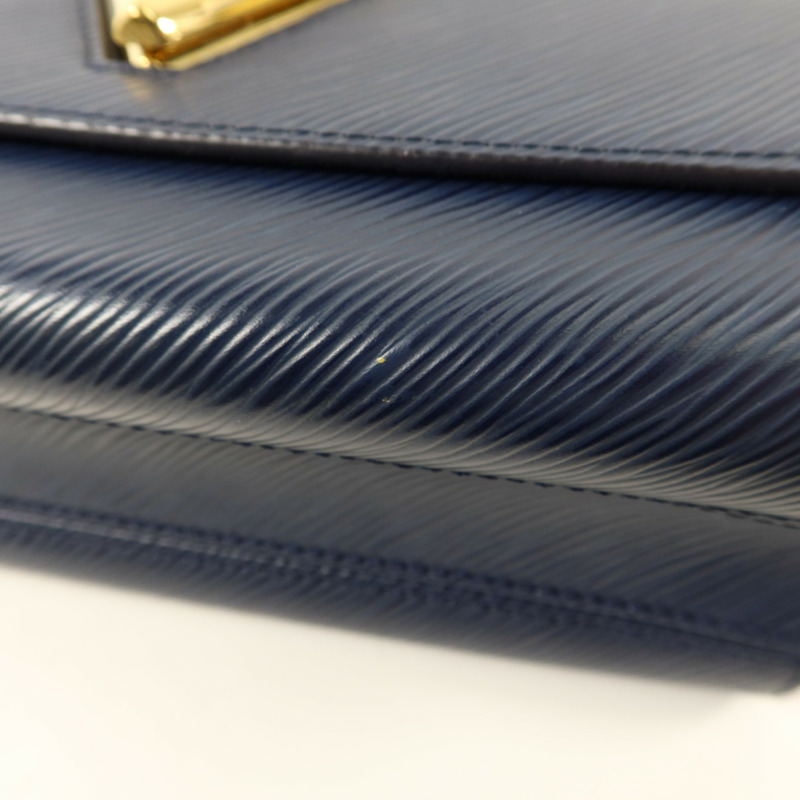 LOUIS VUITTON Epi Twist MM金扣鏈帶肩背袋-19