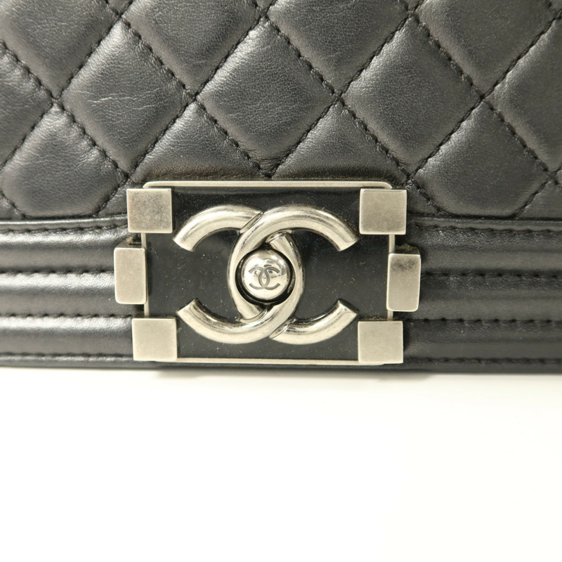 CHANEL 羊皮皮革Boy 25銀扣鏈帶肩背袋-11
