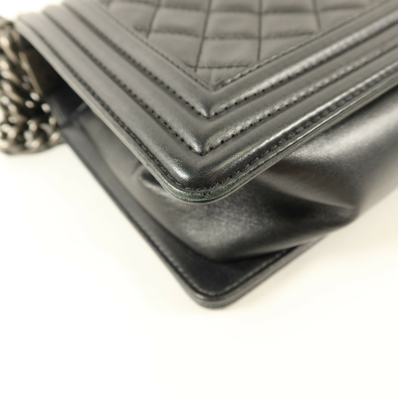 CHANEL 羊皮皮革Boy 25銀扣鏈帶肩背袋-16