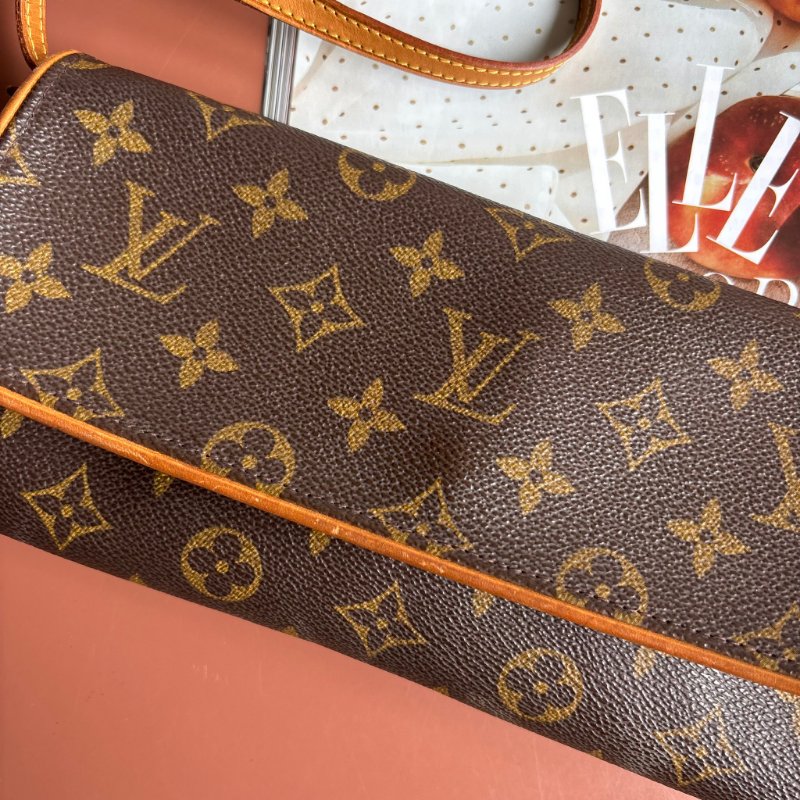 ::Louis Vuitton:: Pochette Twin 花紋信封式斜背包 腰包 手拿包-2