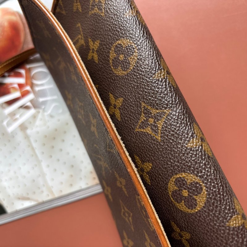::Louis Vuitton:: Pochette Twin 花紋信封式斜背包 腰包 手拿包-7
