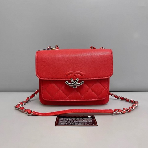 Chanel香奈兒 紅色牛皮古巴系列單肩斜挎包