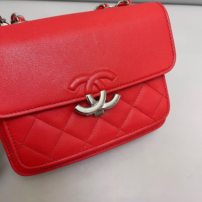 Chanel香奈兒 紅色牛皮古巴系列單肩斜挎包-2