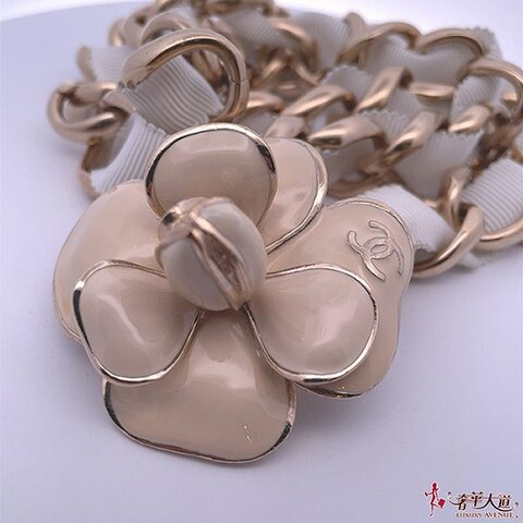 ＊奢華大道國際精品＊【CH0678】CHANEL 奶油色琺瑯山茶花帆布腰鍊