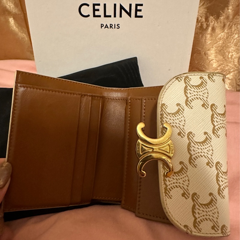 Celine triomphe wallet 白色老花凱旋門皮夾/短夾-1