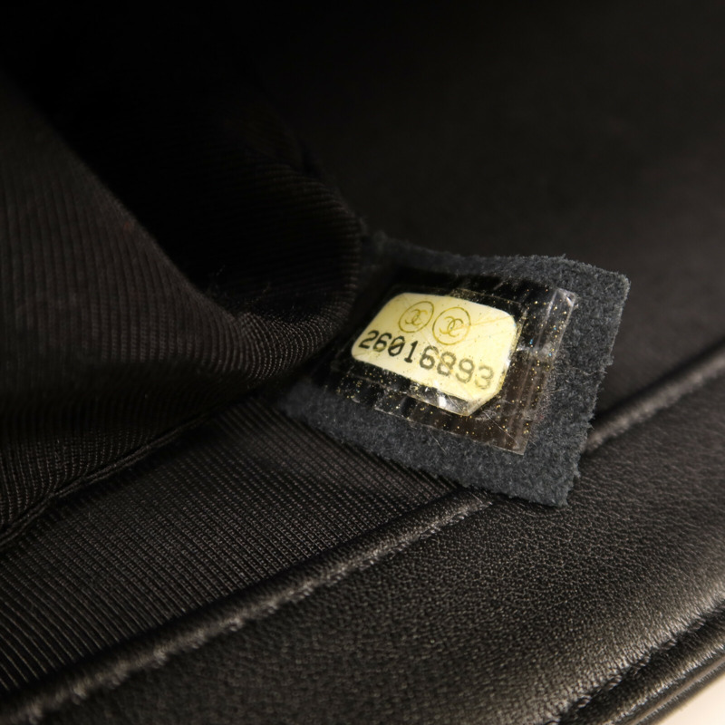 CHANEL 牛皮皮革Boy 25銀扣鏈帶肩背袋-6