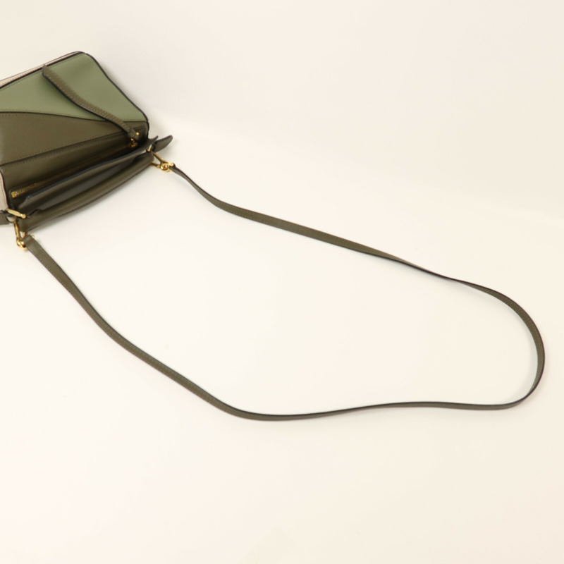 LOEWE 牛皮皮革Mini Puzzle金扣手挽肩背兩用袋-7