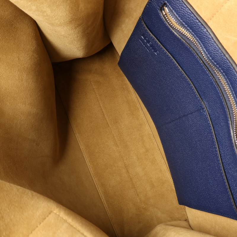 LOEWE 牛皮皮革Buckle Horizontal Tote銀扣手挽袋-4