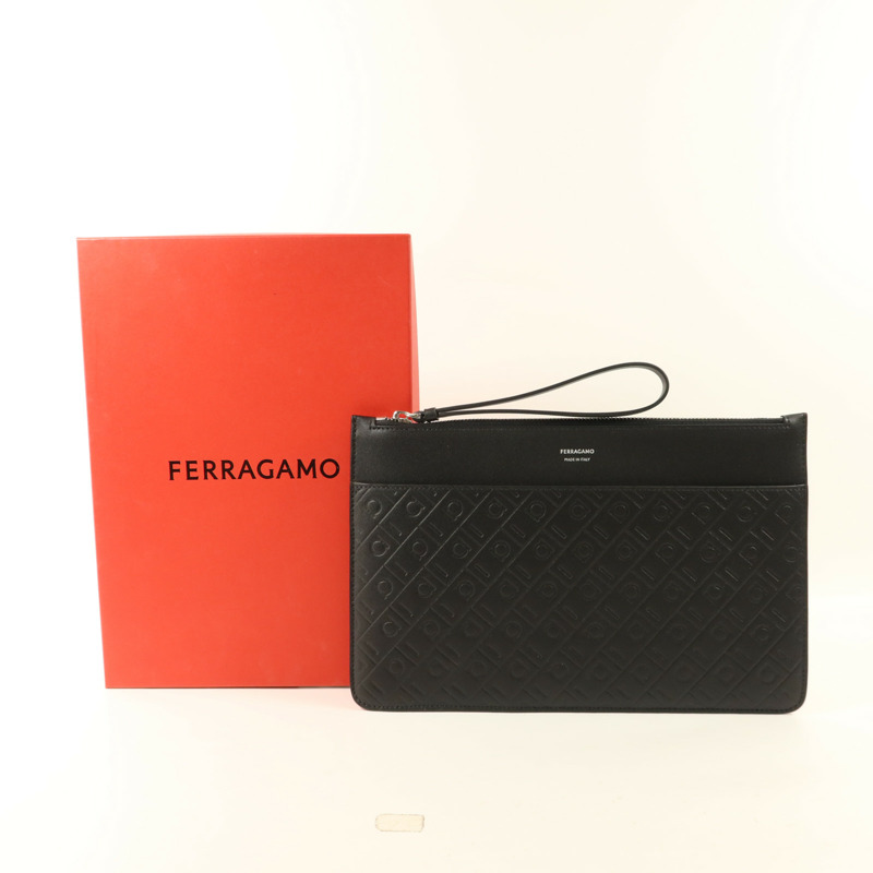 Salvatore Ferragamo 牛皮皮革Pouch銀扣小袋-9