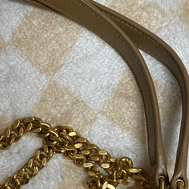 YSL奶茶色 小羊皮 BECKY WOC 菱格紋肩背包/斜背包-17