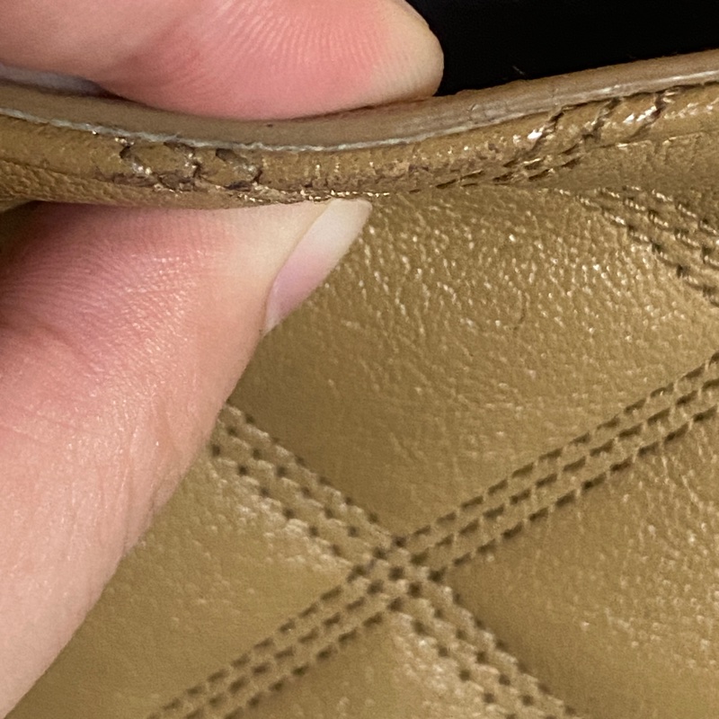 YSL奶茶色 小羊皮 BECKY WOC 菱格紋肩背包/斜背包-21