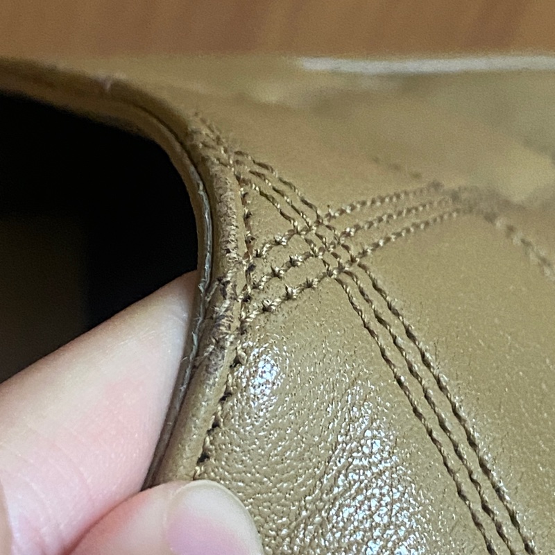 YSL奶茶色 小羊皮 BECKY WOC 菱格紋肩背包/斜背包-22